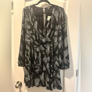 Express black and white dress